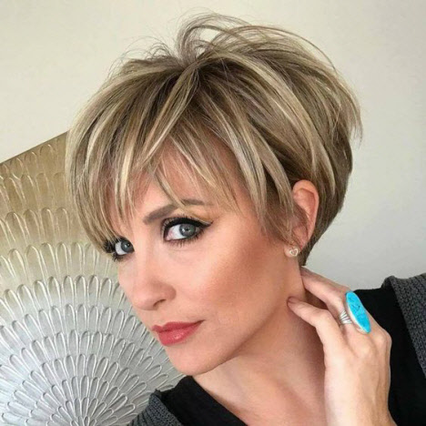 Actual photos of haircuts after 40: photo