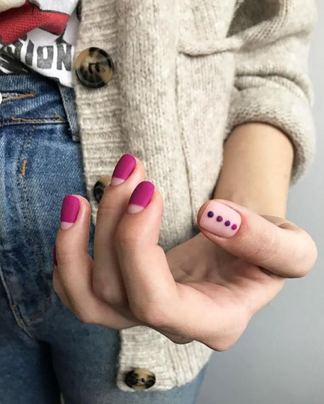 Foto de nueva manicura para uñas muy cortas 2020.