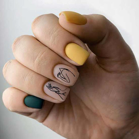 Foto de una hermosa manicura para uñas cuadradas.