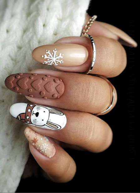 Diseño de uñas de invierno mate